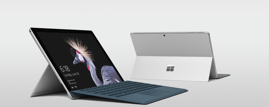 Bild von zwei Surface Pro Laptops
